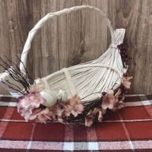 Плетеная белая корзина из лозы на Пасху Lizhnyk (M200104) с декором ручной работы Лодочка